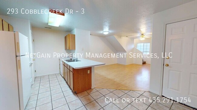Building Photo - 293 E Cobblecreek Dr