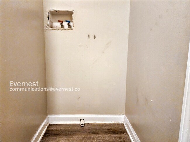 Building Photo - 3203 Fairington Ridge Cir