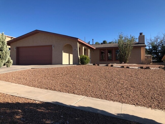 Building Photo - 230 Stern Dr