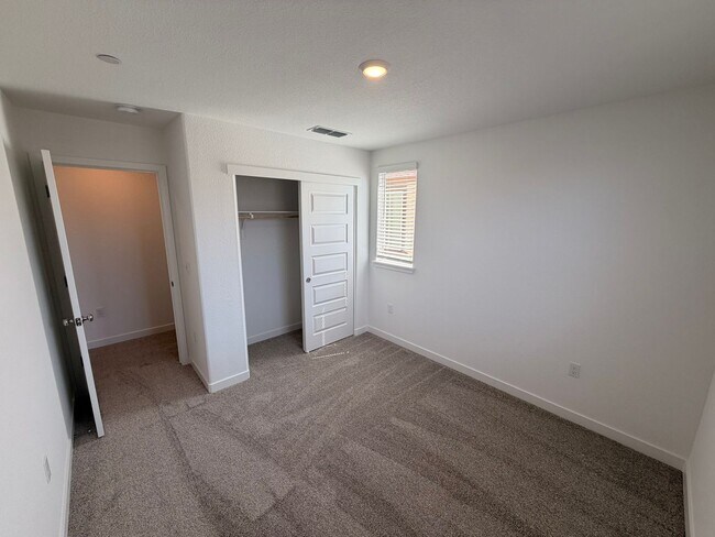 Building Photo - 12629 Hereford Ave