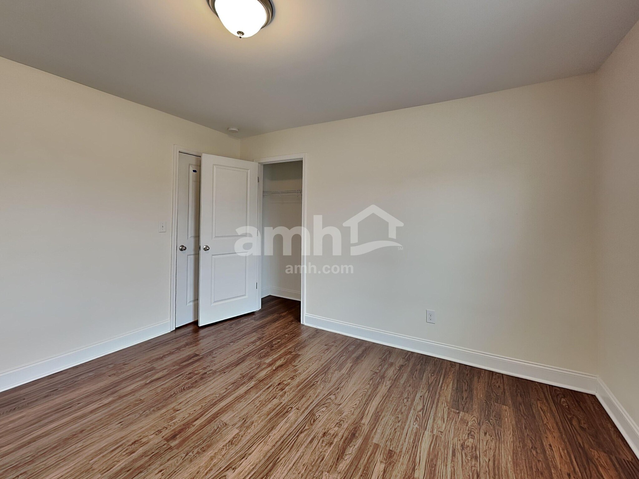 Building Photo - 444 Charity Ln