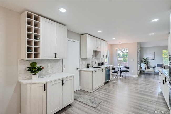 Building Photo - Beautiful NEWLY Renovated home is now avai...