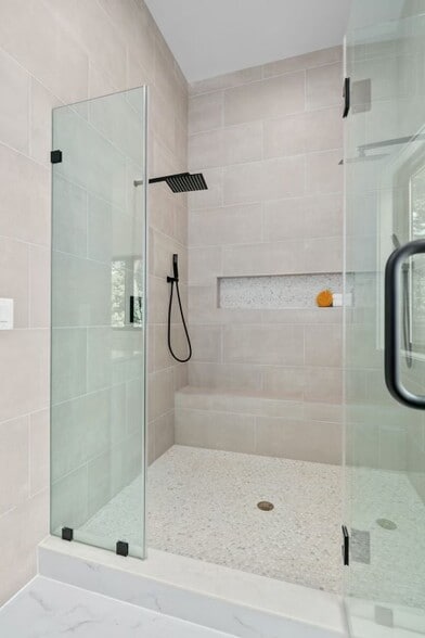 Primary Photo - 10620 Parkwood Dr