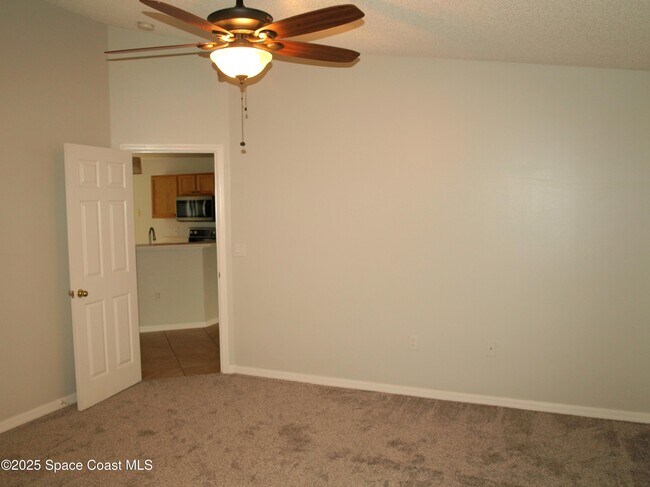 Building Photo - 1281 Berryhill Dr
