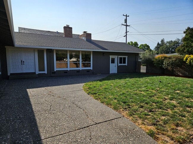 Building Photo - 2203 Gainsborough Ave