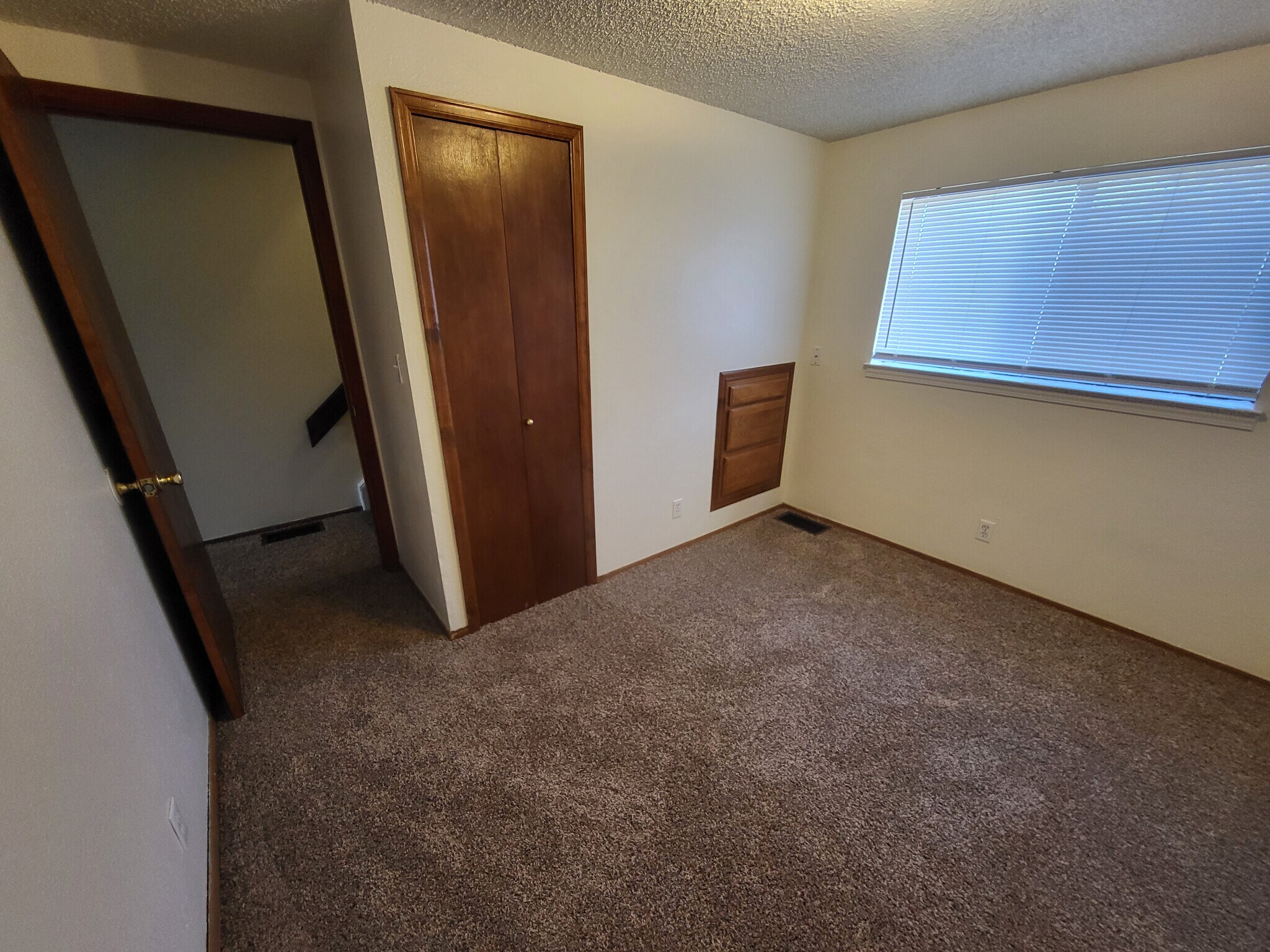 Building Photo - 6236 Pontiac St