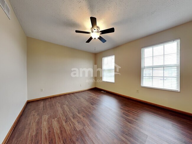 Building Photo - 6585 Taylor Trace Ln