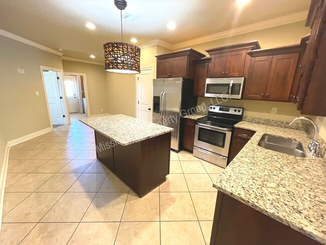 Building Photo - 3BR/3.5BA For Rent