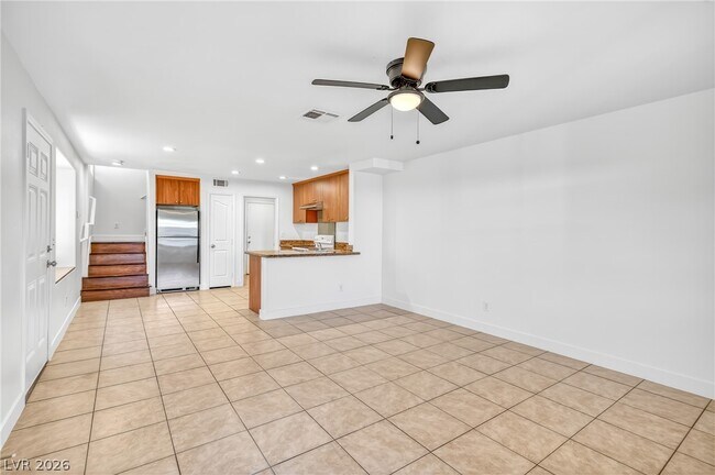 Building Photo - 3037 Aloha Ave