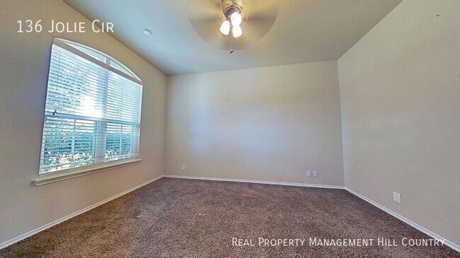 Building Photo - 136 Jolie Cir