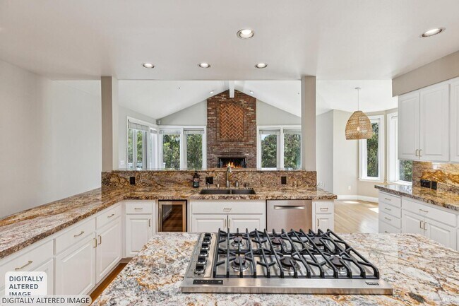 Building Photo - 32 Marin Bay Park Ct