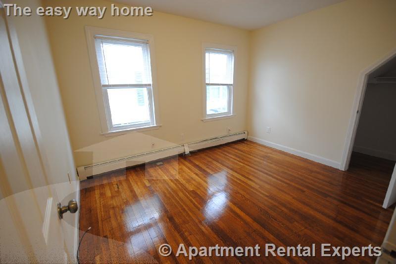 Building Photo - 15 Taylor St