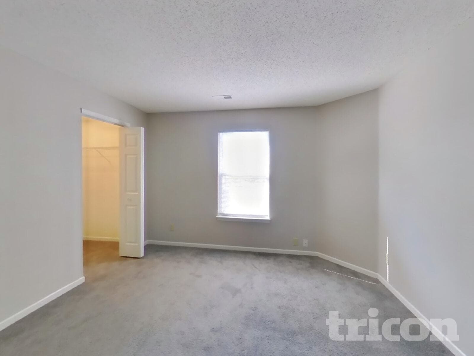 Building Photo - 121 Winterwood Dr