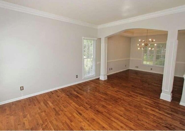 Building Photo - Spacious 4BR House in Dunwoody. Close to 2...