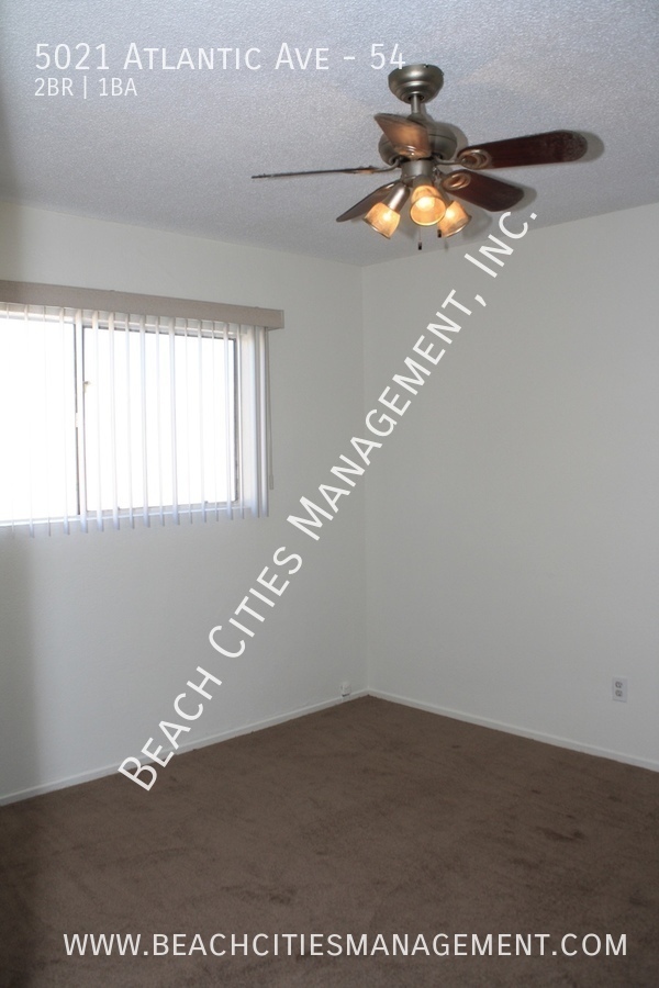 Building Photo - Large 2 Bedroom Condo in Long Beach Coming...