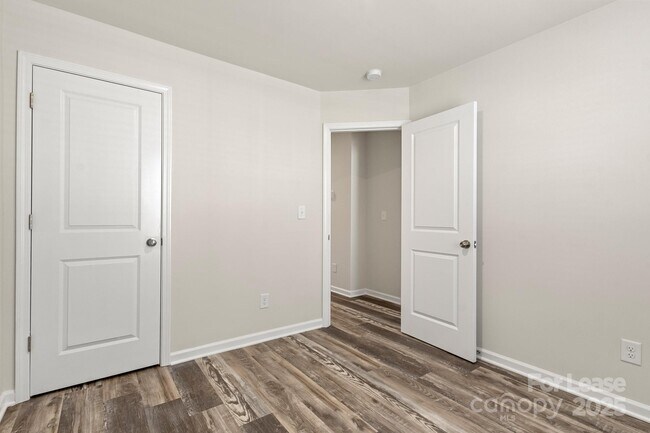Building Photo - 117 Dogwood Vlg Trl