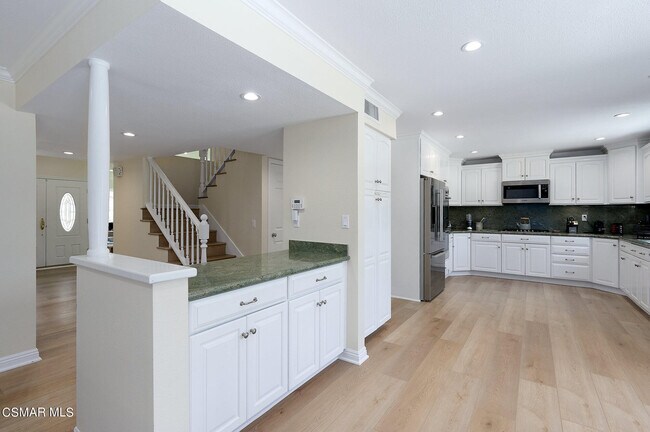 Building Photo - 5557 Adelina Ct