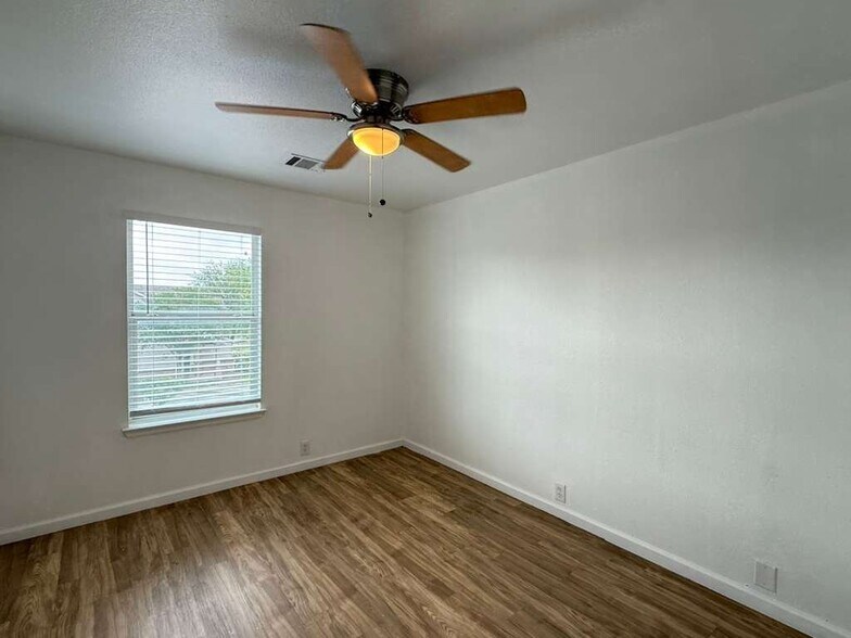 Building Photo - 13313 Bristow Dawn