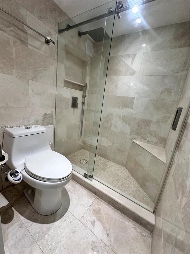 Building Photo - 9225 Collins Ave