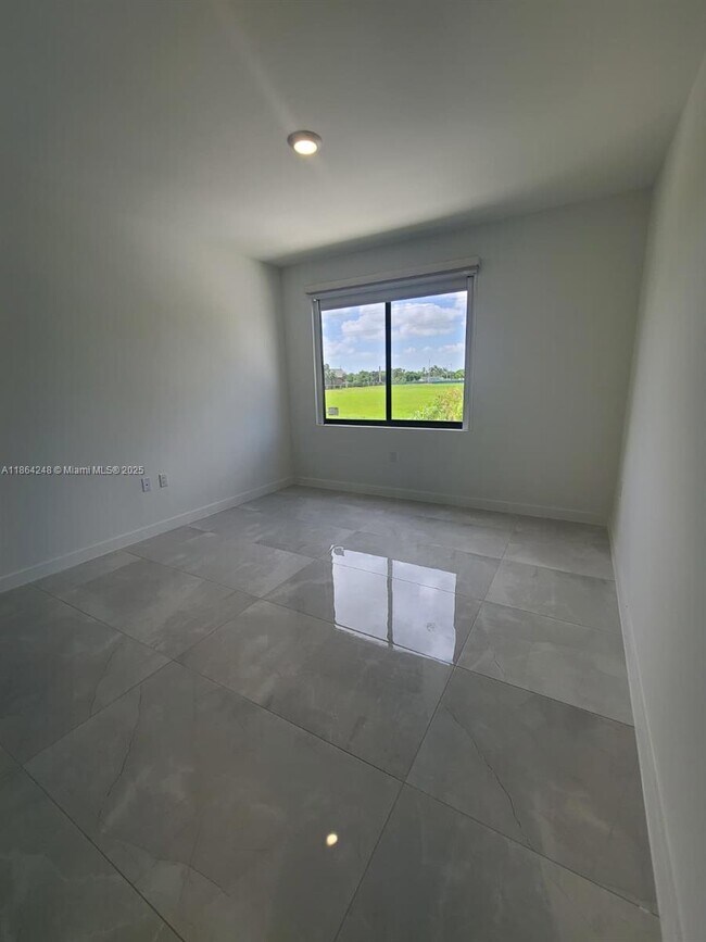 Building Photo - 14585 SW 262nd St