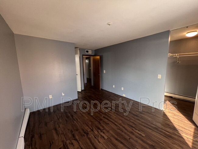 Building Photo - 4253 W Rivers Edge Cir