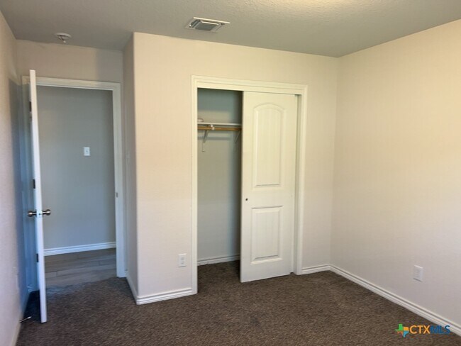 Building Photo - 7607 Melanite Dr