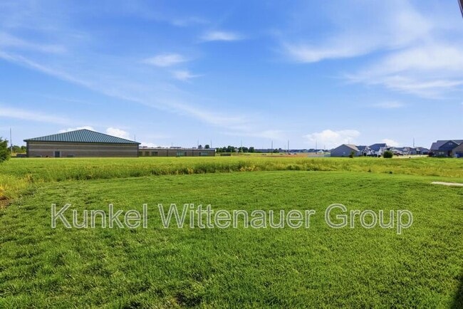 Building Photo - 837 Bushwood Way