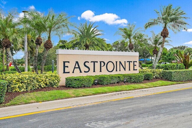 Building Photo - 6866 Briarlake Cir