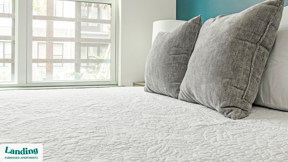 Building Photo - 944 Broadcast Pl