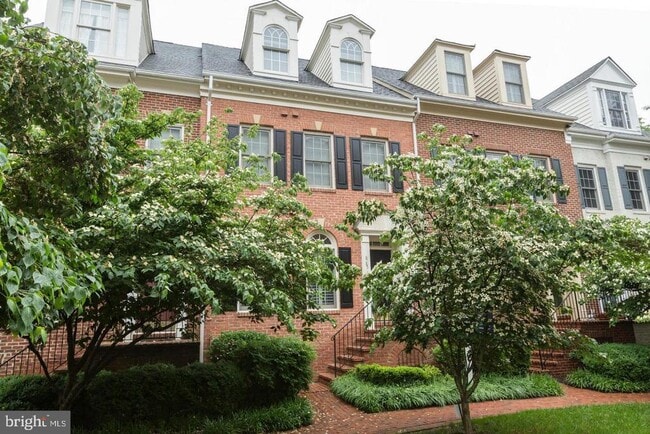 Building Photo - 8857 Ashgrove House Ln