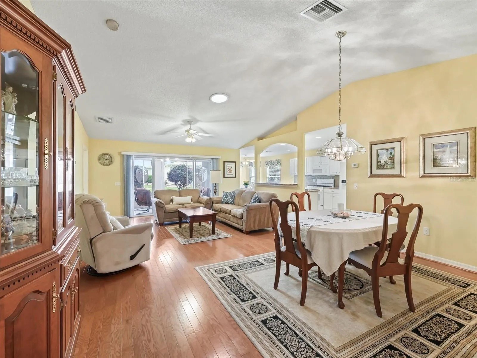 Building Photo - 32937 Enchanted Oaks Ln