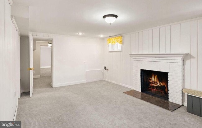 Building Photo - 4714 Upton St NW