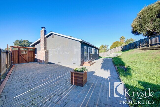 Building Photo - 160 Chapman Ct