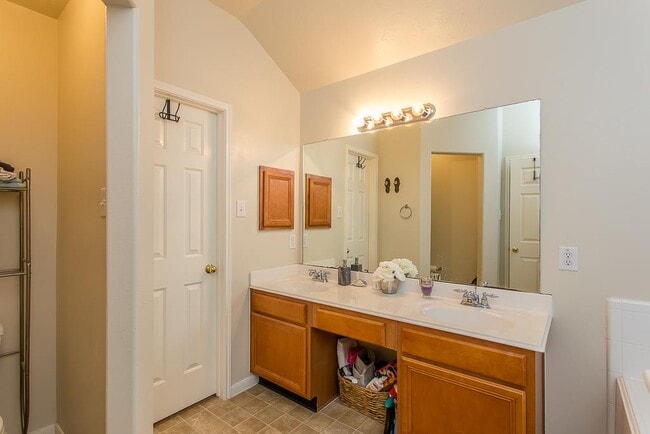 Building Photo - 3122 Mustang Meadow Ln