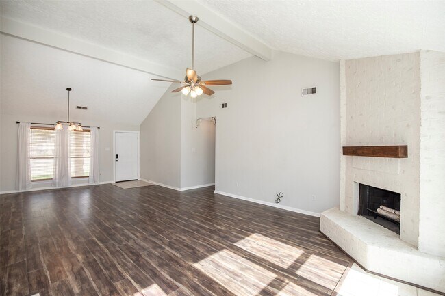 Building Photo - 5617 Fresh Meadow