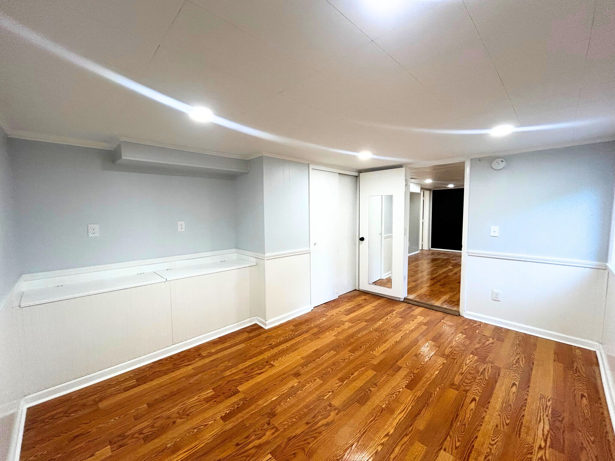 Building Photo - 8070 Esterbrook Dr