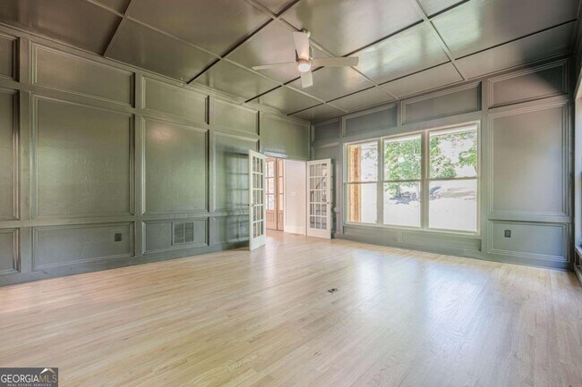 Building Photo - 2555 Chattahoochee Ln