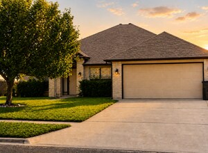 Building Photo - AVAILABLE NOW; APPLY TODAY ON OUR WEBSITE!!!