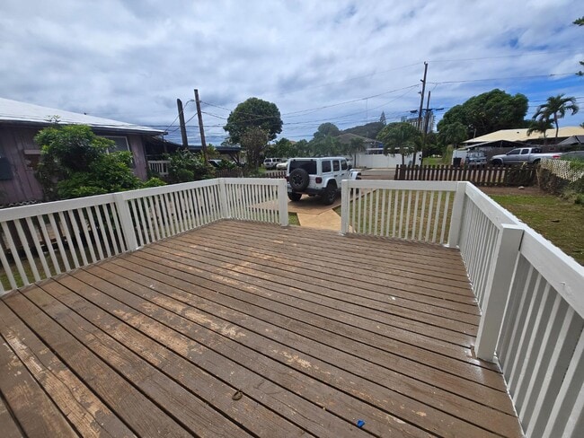 Building Photo - 84-956 Hanalei St - Unit B
