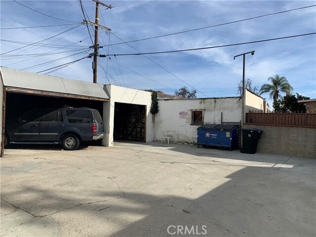 Building Photo - 1336 Elm St