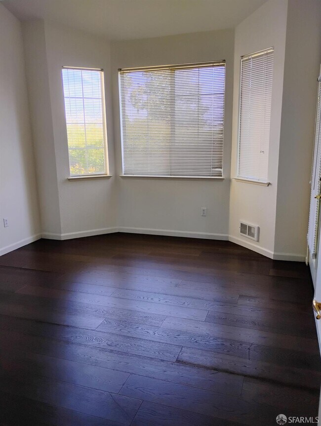 Building Photo - 2902 Hastings Shore Ln