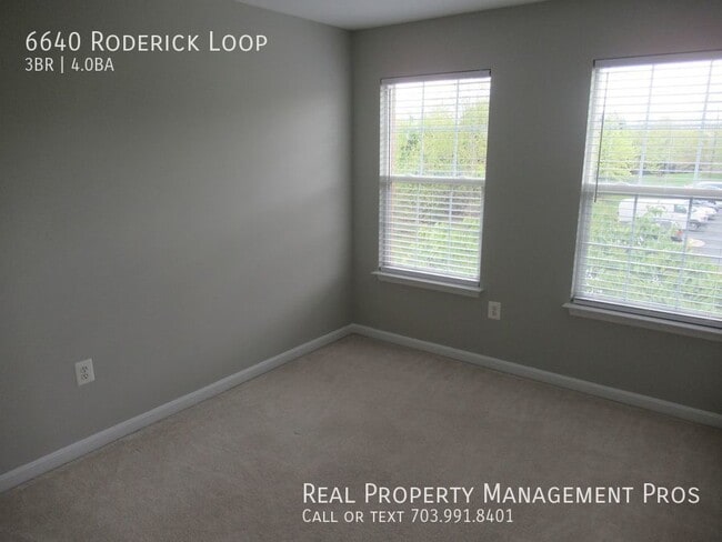 Building Photo - 6640 Roderick Loop