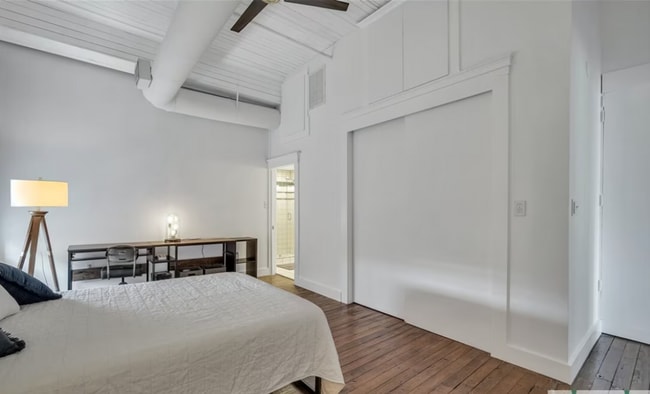 Building Photo - 2 BED | 2 BATH | DOWNTOWN CONDO