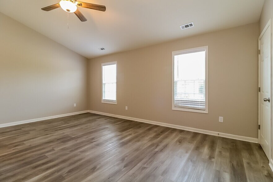 Building Photo - 1442 Eva Mae Dr