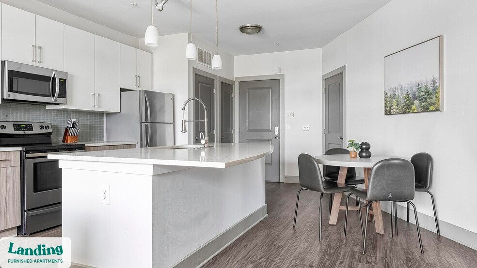 Building Photo - 930 Howell Mill Rd NW