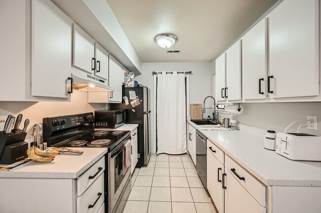Building Photo - 961 Tampico Ct