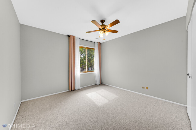 Building Photo - 66 Commonwealth Ct