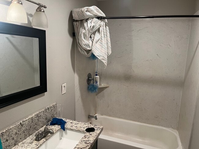 Building Photo - 6871 Beth Cir