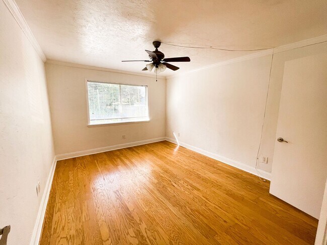 Building Photo - Tumblin Creek C-23 - Pet Friendly