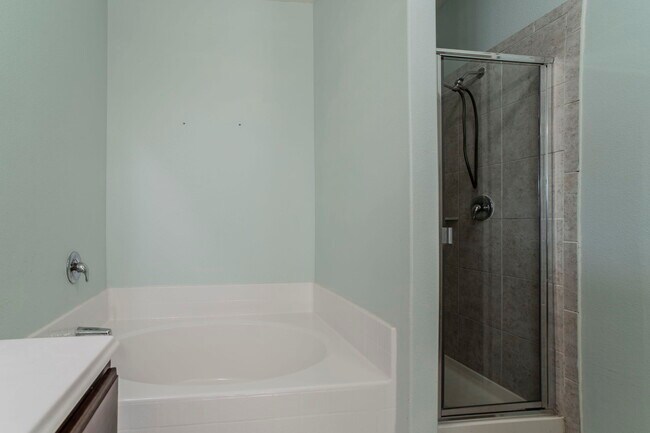 Building Photo - 6220 Obsidian Creek Dr